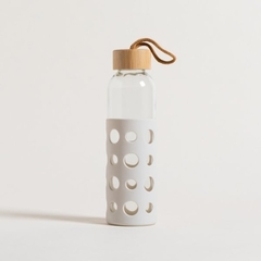 BOTELLA DE VIDRIO TAPA DE BAMBÚ Y FUNDA DE SILICONA 500ML - comprar online
