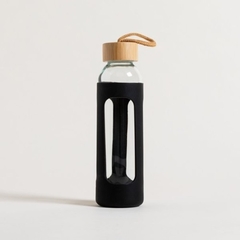 BOTELLA DE VIDRIO TAPA DE BAMBÚ Y FUNDA DE SILICONA 500ML en internet