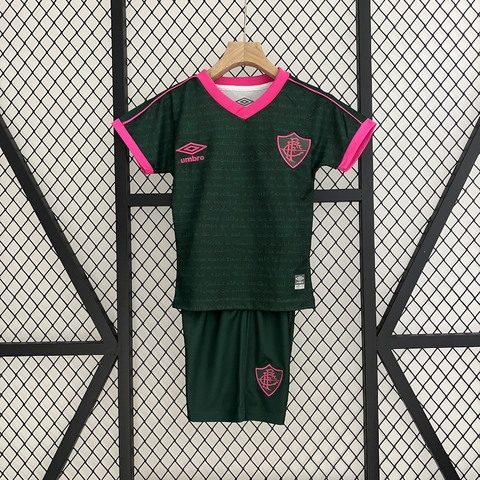 INFANTIL Conjunto short e camisa do FlUMINENSE 23/24 Umbro - Verde com detalhe Rosa
