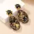 Pendientes de resina de estilo retro elegante para mujeres