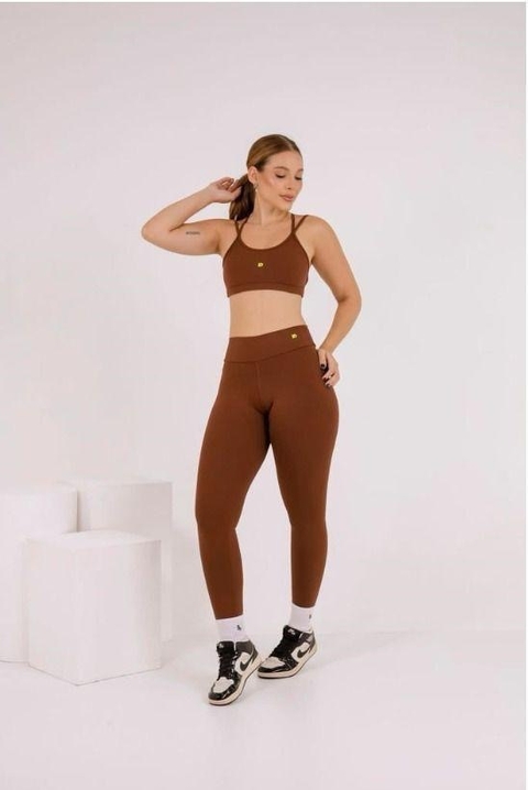 Conjunto Rochelle - Marrom - comprar online
