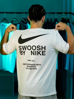 CAMISETA `NK SWOOSH BY NK ` na internet