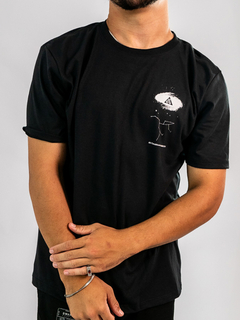CAMISETA 'NK ACG GALAXY' na internet