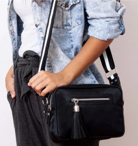 BANDOSI: Negro - comprar online