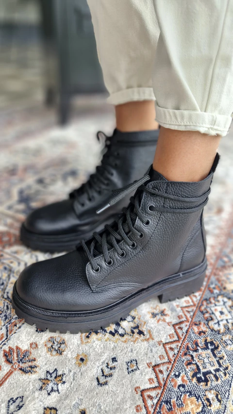 GAN 4211: Negro - comprar online