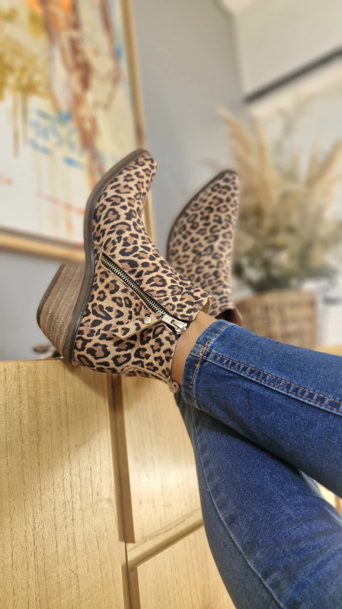 HIGO 4305: Verde, Negro, Animal Print y Chocolate. - comprar online