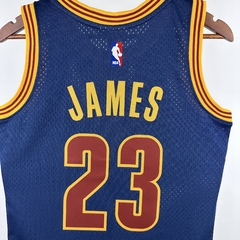 Imagem do Regata Cleveland Cavaliers Retrô 15-16 M&N