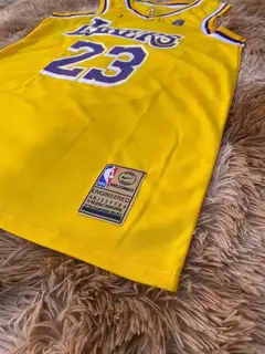 Kit 3 Regatas Lakers Amarela Bulls Vermelha e Usa Azul na internet