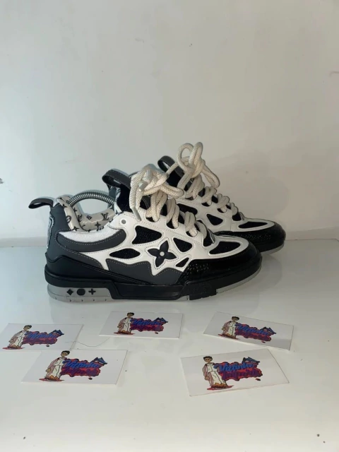 LV Skate Black White