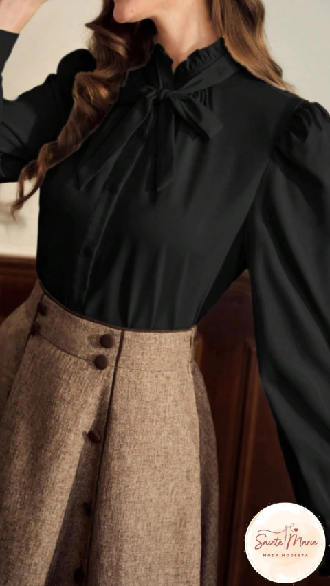 Camisa Elegante Vintage Feminina com Gola Babado, Laço e Detalhes Franzidos - PLUS SIZE - Sainte Marie Moda Modesta