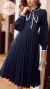 Vestido "Legado Intelectual" — Azul Marinho Collegiate Plissado - comprar online