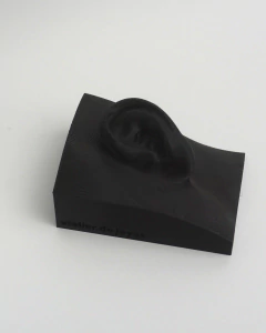 Oreja para formar aros - Rosa, negra o hueso. en internet