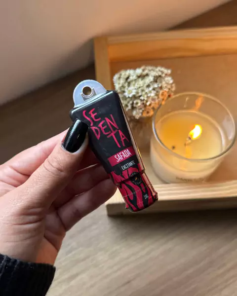 Gel Excitante Beijável Sedenta Safada