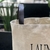 Contenedor de gabardina en internet