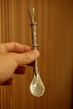 Bombillón Tonga con doble aro cincelada 9mm