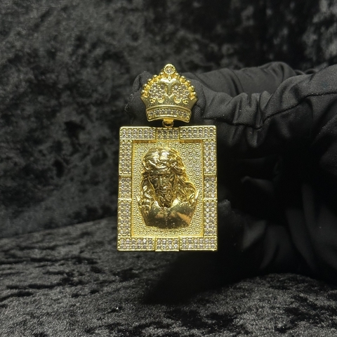 PINGENTE BUSTO JESUS QUARADO - M (até 8 mm)