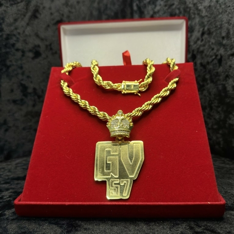 CORDÃO BAIANO 9 MM + PINGENTE PERSONALIZADO - BANHADO A OURO 18 K