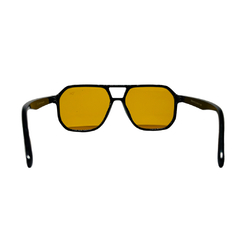 Óculos Solar Capri com Lentes no Laranja na internet