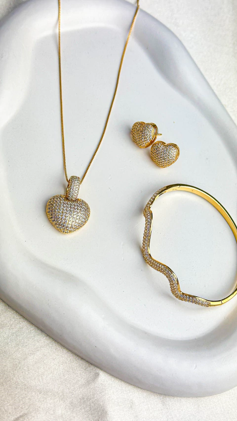 Kit Coração Cravejado de Zircônias