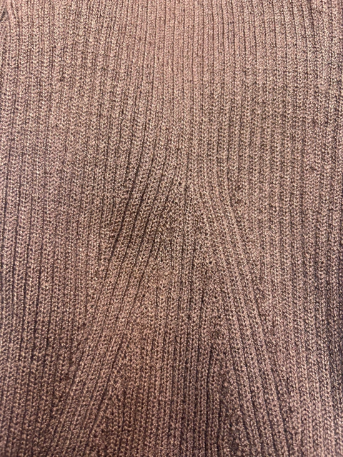 Vestido Midi Justo com Fenda na internet