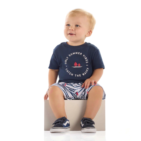 Conjunto camiseta marinho e bermuda barquinhos Quimby
