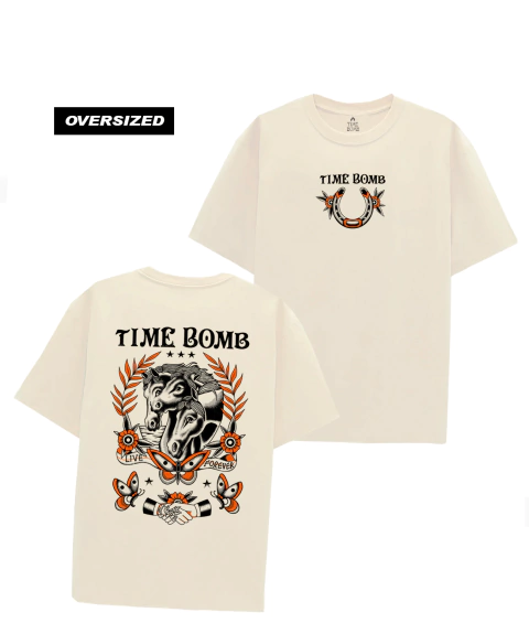Camiseta Oversized Time Bomb (Live Forever- off white)