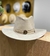 AUSTRALIANO CUERO CREMA - comprar online