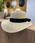 CAPELINA MEDIA ALA - Estilo Sombrero
