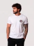 Camiseta Camaleão Branca - Pata Colorida - Masculina