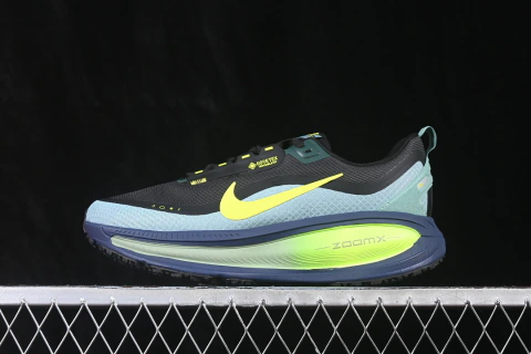Nike Vomero 18 Light Blue/Black
