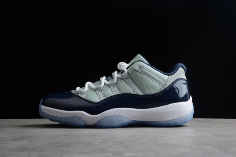 Jordan 11 Retro Low Georgetown