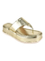 Chinelo feminino flat papete dourado com tira de dedo e solado confortável.