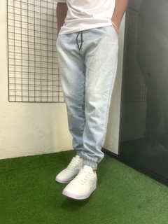 Calça Jogger na internet
