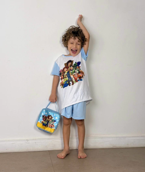 Pijama infantil com Necessaire