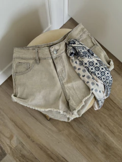 Short Bone en internet