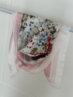 Pañuelo Miss Dior en internet