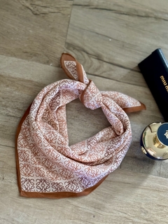 Pañuelo Loewe - comprar online