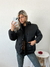 Campera importada puffer con capucha y bolsillos con tapa Lennox en internet