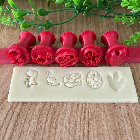 Kit 5 peças - Carimbo brigadeiro Dinossauro