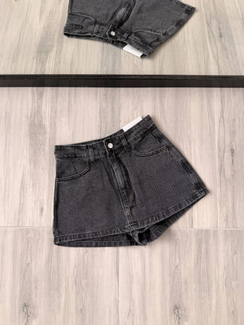 Short pollera NAIROBI negro prelavado