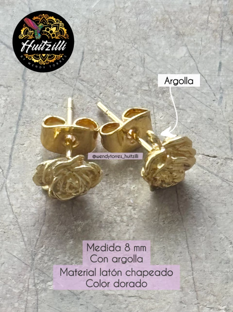 Poste arete flor dorado