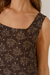 VESTIDO FLOREADO CON CUELLO RECTO - comprar online