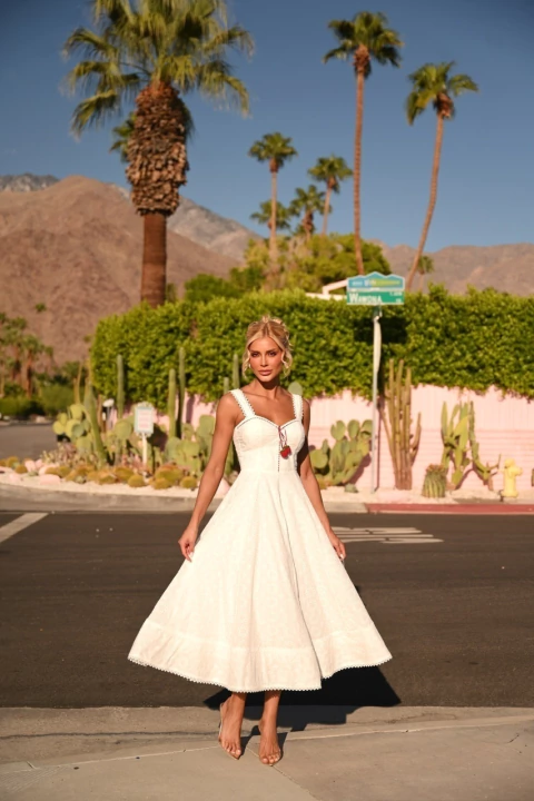 Vestido Midi Off White Morango Bloom