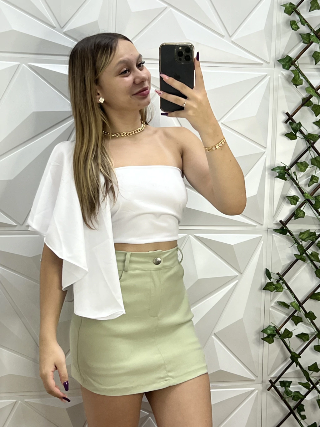 SHORT SAIA
