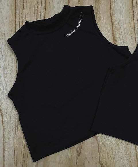 MUSCULOSA CROP TOP - PERFECTAMENTE IMPERFECTA - - comprar online