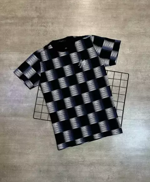 CAMISETA LOUIS V.