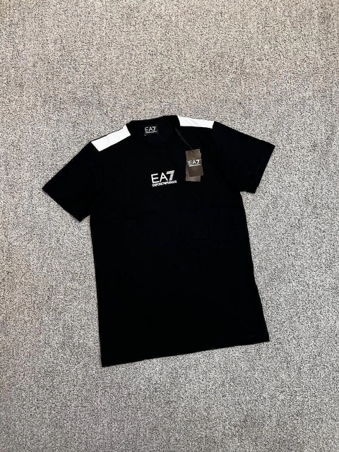 CAMISETA EMPÓRIO ARM.