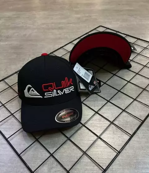 BONÉ ORIGINAL QUIK