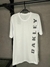 Camiseta Básica OAK. Branca