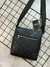 Shoulder Bag Louis V. na internet